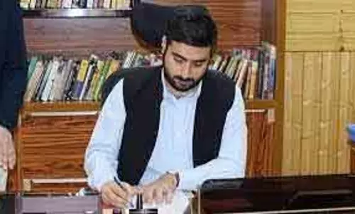 Srinagar में इंफ्रास्ट्रक्चर प्रोजेक्ट्स से ट्रैफिक जाम कम होगा: DC Srinagar में इंफ्रास्ट्रक्चर प्रोजेक्ट्स से ट्रैफिक जाम कम होगा: DC