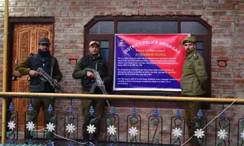 Srinagar पुलिस ने ड्रग व्यापार से कमाए गए घर को कुर्क किया