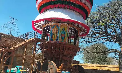 Chikkaballapura : नंदी रथ उत्सव के लिए रथ तैयार हो रहे हैं