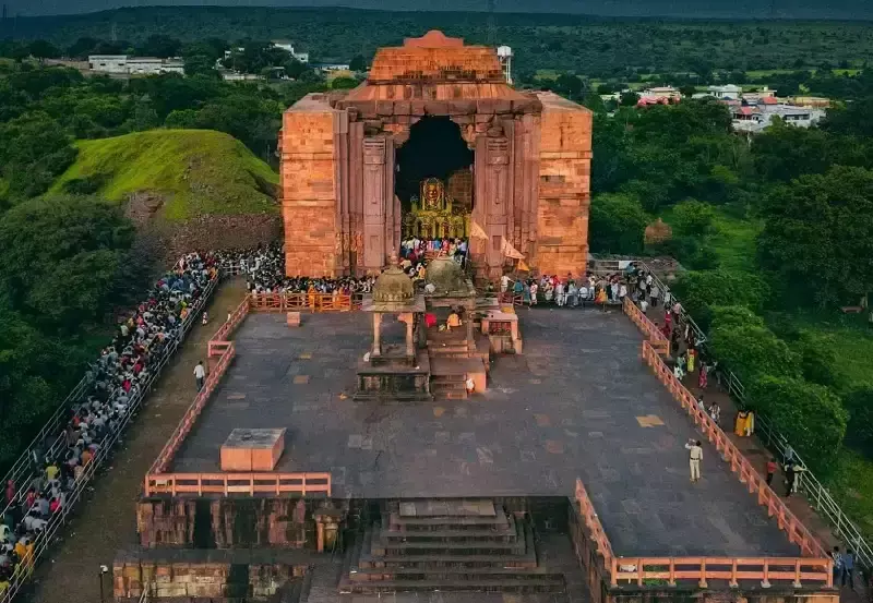 Raisen: महाशिवरात्रि पर भोजपुर में तीन दिवसीय महोत्सव का आगाज Raisen: महाशिवरात्रि पर भोजपुर में तीन दिवसीय महोत्सव का आगाज