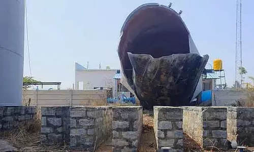 Mandya ; केमिकल फैक्ट्री में धमाके से दो मज़दूरों की मौत, चार गंभीर रूप से घायल Mandya ; केमिकल फैक्ट्री में धमाके से दो मज़दूरों की मौत, चार गंभीर रूप से घायल
