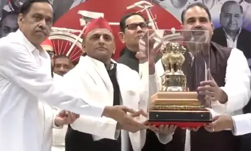 नसीमउद्दीन सिद्दीकी Samajwadi Party में शामिल नसीमउद्दीन सिद्दीकी Samajwadi Party में शामिल