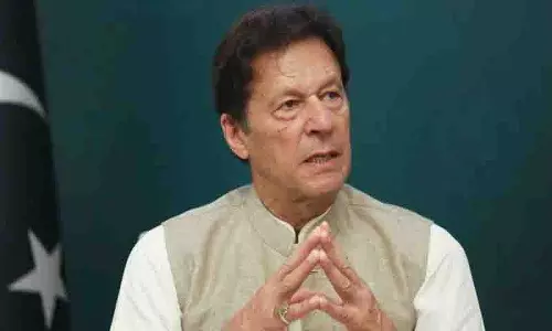 PTI ने चेतावनी दी है कि जेल से बाहर आने पर इमरान खान की जान को खतरा PTI ने चेतावनी दी है कि जेल से बाहर आने पर इमरान खान की जान को खतरा