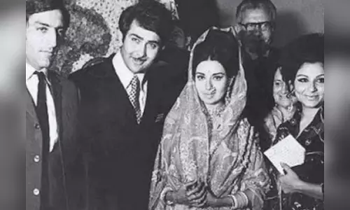 Saba Pataudi ने एक यादगार तस्वीर के साथ चाचा रणधीर कपूर को जन्मदिन की बधाई दी Saba Pataudi ने एक यादगार तस्वीर के साथ चाचा रणधीर कपूर को जन्मदिन की बधाई दी