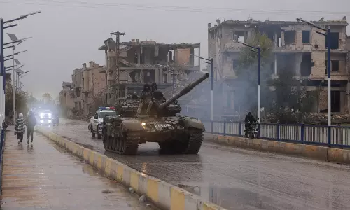 अमेरिकी सेना ने सीरिया में ISIL के दर्जनों ठिकानों पर जवाबी हमले किए