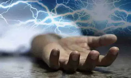 जिले के Pagidimarri गांव के एक किसान की करंट लगने से मौत हो गई जिले के Pagidimarri गांव के एक किसान की करंट लगने से मौत हो गई