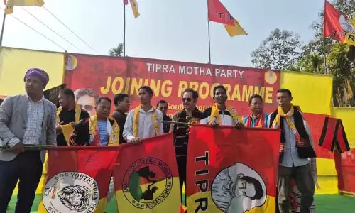 प्रद्योत किशोर माणिक्य देबबर्मा ने बीजेपी पर Tripura में विकास में नाकामी का आरोप लगाया प्रद्योत किशोर माणिक्य देबबर्मा ने बीजेपी पर Tripura में विकास में नाकामी का आरोप लगाया