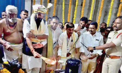 सिंचाई मंत्री ने मेलचेरुवु-Hyderabad रेलवे लाइन के प्रस्ताव की घोषणा की सिंचाई मंत्री ने मेलचेरुवु-Hyderabad रेलवे लाइन के प्रस्ताव की घोषणा की
