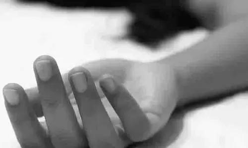 नाबालिग लड़की ने boyfriend से मिलने के बाद आत्महत्या कर ली, विवाद खड़ा हो गया नाबालिग लड़की ने boyfriend से मिलने के बाद आत्महत्या कर ली, विवाद खड़ा हो गया