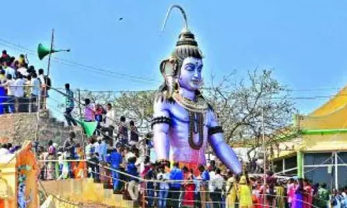 राजन्ना सिरसिला में Mahashivratri धूमधाम से मनाई गई राजन्ना सिरसिला में Mahashivratri धूमधाम से मनाई गई