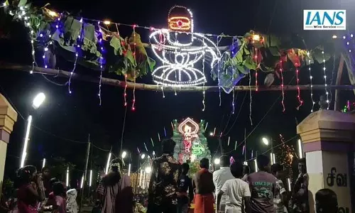 महा शिवरात्रि पर नागपट्टिनम में 1008 महिलाओं ने श्री मीनाक्षी सुंदरेश्वरर मंदिर में किया विशेष पृथ्वी शिवलिंग पूजा महा शिवरात्रि पर नागपट्टिनम में 1008 महिलाओं ने श्री मीनाक्षी सुंदरेश्वरर मंदिर में किया विशेष पृथ्वी शिवलिंग पूजा