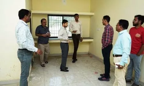 कलेक्टर ने आईटी पार्क और नालंदा परिसर का किया निरीक्षण
