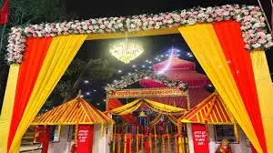Kashi Vishwanath Dham: जलाभिषेक करने नाथ मंदिरों में उमड़े शिवभक्त Kashi Vishwanath Dham: जलाभिषेक करने नाथ मंदिरों में उमड़े शिवभक्त