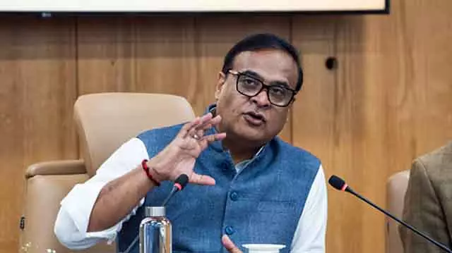 Assam के मुख्यमंत्री के वीडियो की जांच: सुप्रीम कोर्ट कल सुनवाई करेगा Assam के मुख्यमंत्री के वीडियो की जांच: सुप्रीम कोर्ट कल सुनवाई करेगा