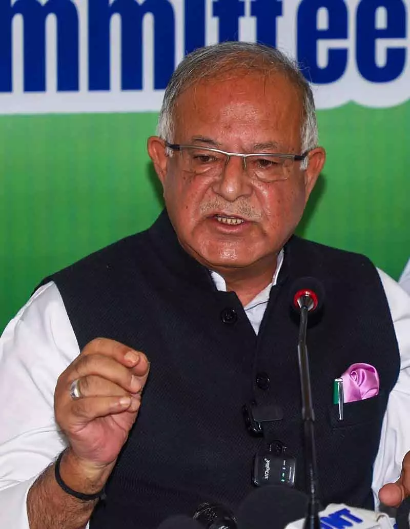 जगती माइग्रेंट कैंप क्वार्टर की हालत खराब हो रही है: J&K Congress Chief जगती माइग्रेंट कैंप क्वार्टर की हालत खराब हो रही है: J&K Congress Chief