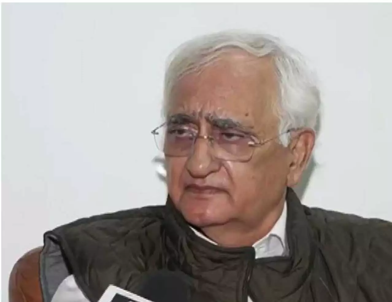 भारत-पाक T20 मैच पर खुर्शीद का बयान भारत-पाक T20 मैच पर खुर्शीद का बयान