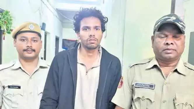 Bhubaneswar 81 लाख रुपये की साइबर ठगी: Bhopal का युवक पकड़ा गया Bhubaneswar 81 लाख रुपये की साइबर ठगी: Bhopal का युवक पकड़ा गया