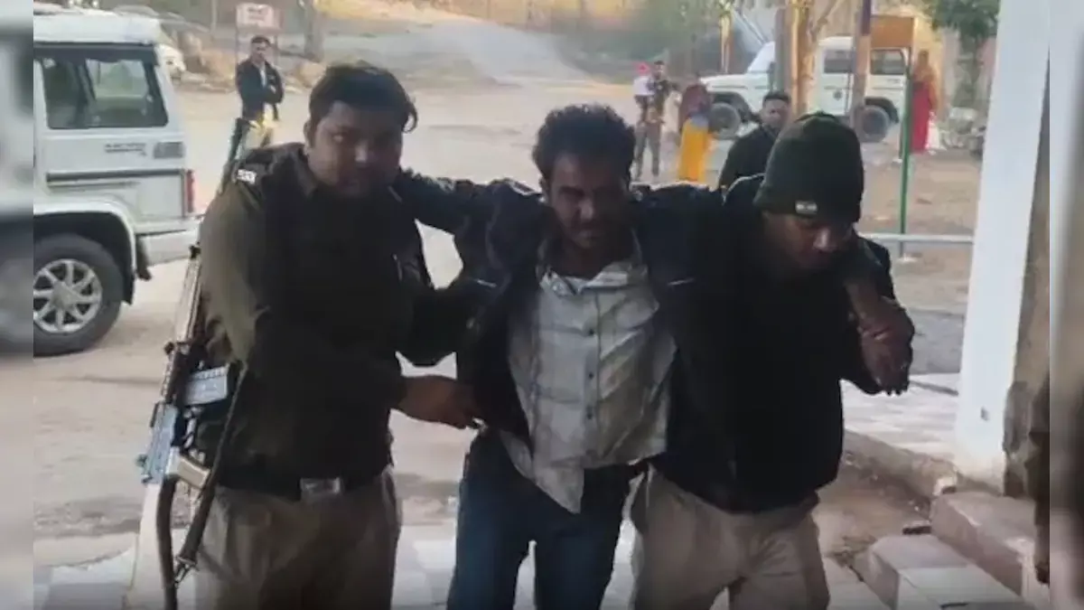Shivpuri: शिवपुरी में एनकाउंटर के बाद तीन आरोपी गिरफ्तार Shivpuri: शिवपुरी में एनकाउंटर के बाद तीन आरोपी गिरफ्तार