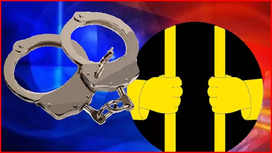 OMG! 45 लाख का चूना लगाया, इन्वेस्टमेंट के नाम पर ठगने वाला गिरोह क्राइम ब्रांच के हत्थे चढ़ा OMG! 45 लाख का चूना लगाया, इन्वेस्टमेंट के नाम पर ठगने वाला गिरोह क्राइम ब्रांच के हत्थे चढ़ा