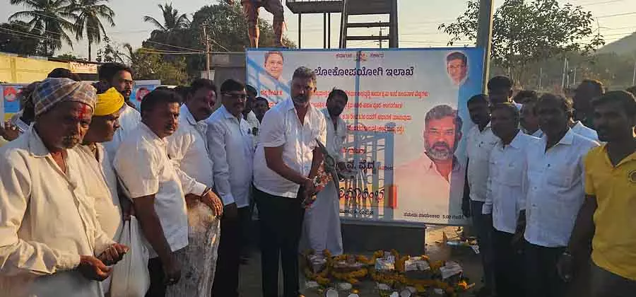 Belgaum : MLA विश्वास वैद्य ने सड़क निर्माण कार्य का शुभारंभ किया Belgaum : MLA विश्वास वैद्य ने सड़क निर्माण कार्य का शुभारंभ किया