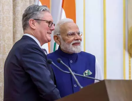 भारत-ब्रिटेन मुक्त व्यापार समझौता इस साल अप्रैल से लागू होने की संभावना भारत-ब्रिटेन मुक्त व्यापार समझौता इस साल अप्रैल से लागू होने की संभावना