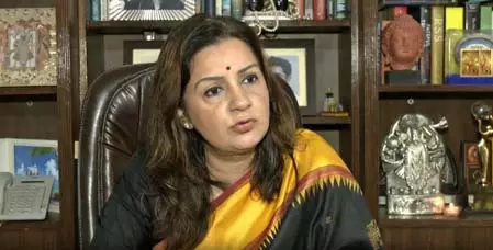 राष्ट्रीय गीत पर केंद्र सरकार की गाइडलाइंस को Priyanka Chaturvedi ने चुनावी स्टंट करार दिया राष्ट्रीय गीत पर केंद्र सरकार की गाइडलाइंस को Priyanka Chaturvedi ने चुनावी स्टंट करार दिया