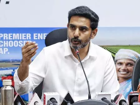 आंध्र प्रदेश : Minister लोकेश मुस्लिम वेंडर के समर्थन में आए, कहा- हम एक साथ आंध्र प्रदेश : Minister लोकेश मुस्लिम वेंडर के समर्थन में आए, कहा- हम एक साथ