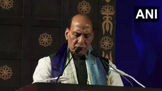 रक्षा मंत्री राजनाथ सिंह: “सशस्त्र बलों में निर्भयता और धैर्य का संतुलन रक्षा मंत्री राजनाथ सिंह: “सशस्त्र बलों में निर्भयता और धैर्य का संतुलन
