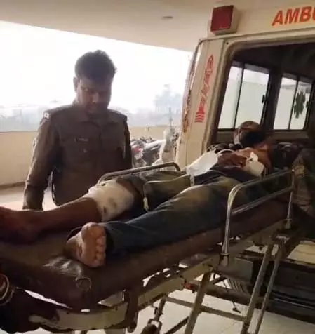 मधुबनी में police के साथ मुठभेड़ में हत्या का आरोपी गिरफ्तार, पैर में लगी गोली मधुबनी में police के साथ मुठभेड़ में हत्या का आरोपी गिरफ्तार, पैर में लगी गोली