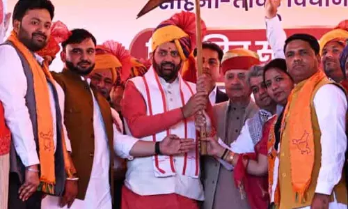 CM Saini ने पेंशन ‘अपमान’ को लेकर कांग्रेस, इनेलो पर निशाना साधा CM Saini ने पेंशन ‘अपमान’ को लेकर कांग्रेस, इनेलो पर निशाना साधा