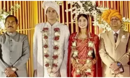 IAS अफसर ने तीसरा विवाह किया, पूर्व की दो पत्नियां हैं कलेक्टर