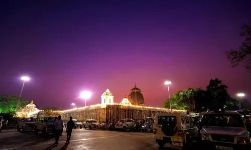 Odisha में भक्ति का माहौल, भक्तों ने महाशिवरात्रि मनाई Odisha में भक्ति का माहौल, भक्तों ने महाशिवरात्रि मनाई