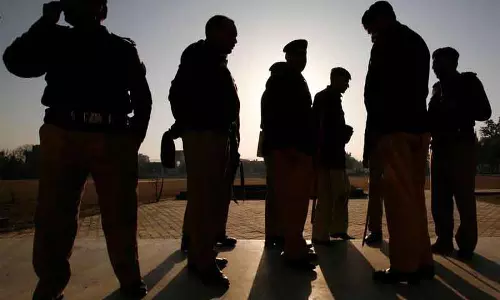 Pakistan: मौलवी इंजीनियर मिर्जा पर हमला करने के आरोप में एक व्यक्ति गिरफ्तार