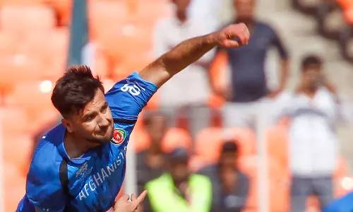 T20 WC: फारूकी बाहर, अफगानिस्तान ने UAE के खिलाफ की गेंदबाजी से शुरुआत