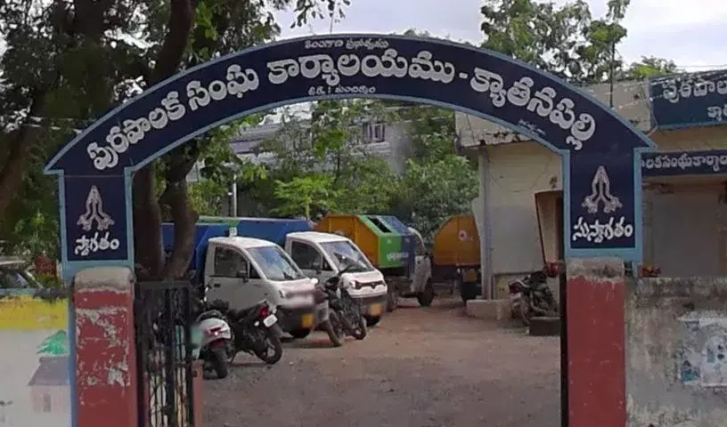 Balka सुमन ने आरोप लगाया कि कांग्रेस क्याथनपल्ली में वोटरों के फैसले का अपमान कर रही है