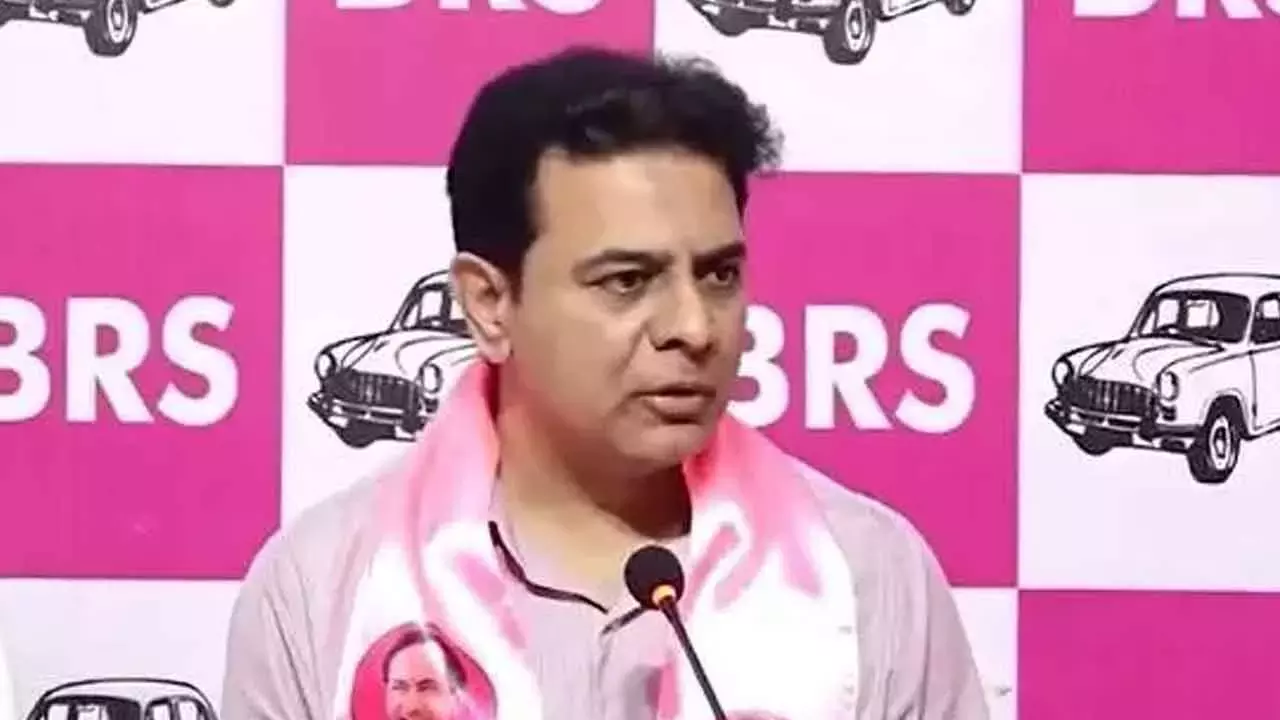 KTR निकाय चुनावों में बीआरएस के अच्छे प्रदर्शन से खुश KTR निकाय चुनावों में बीआरएस के अच्छे प्रदर्शन से खुश