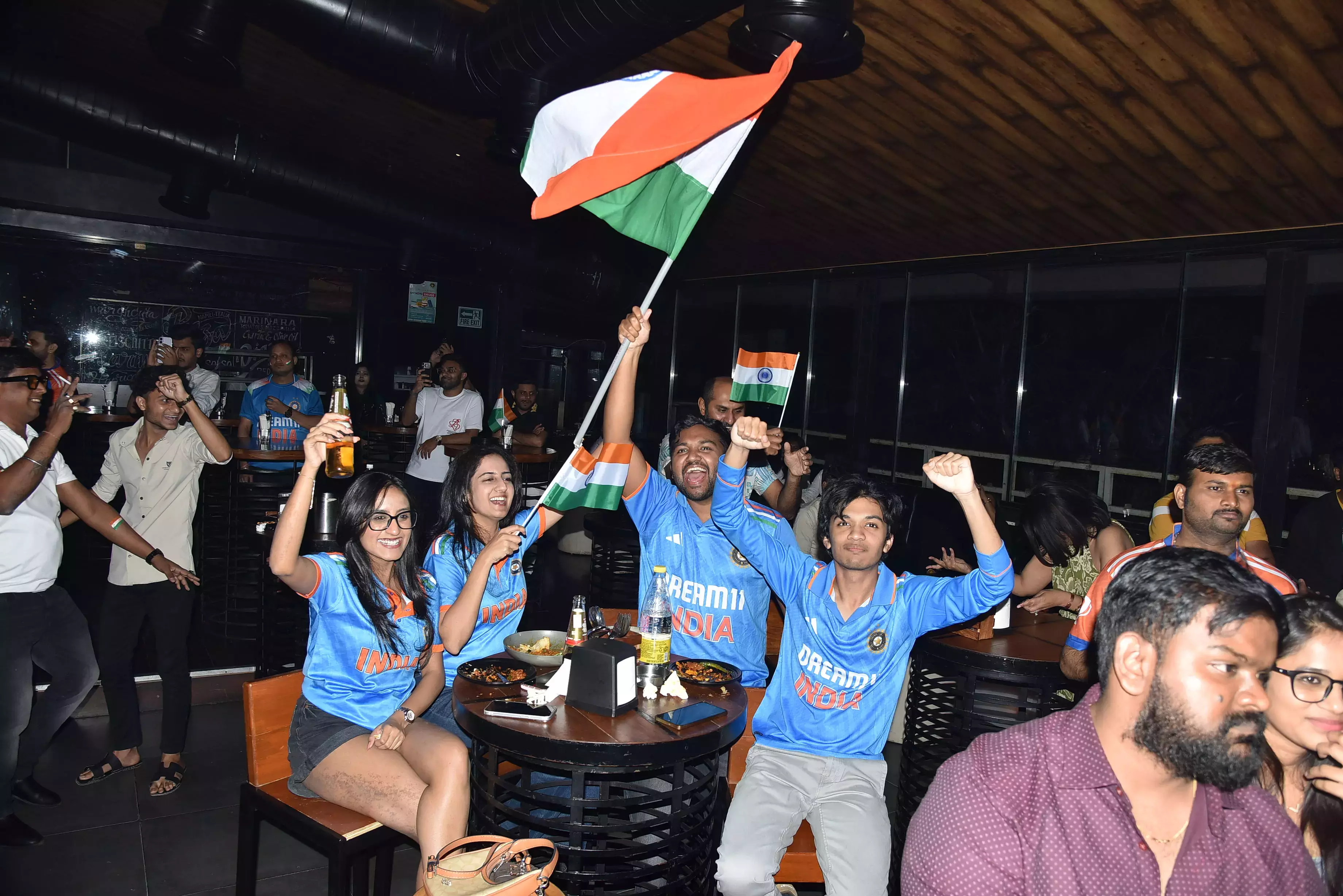हैदराबाद में T20 वर्ल्ड कप में पाकिस्तान पर भारत की जीत का जश्न मनाया गया हैदराबाद में T20 वर्ल्ड कप में पाकिस्तान पर भारत की जीत का जश्न मनाया गया