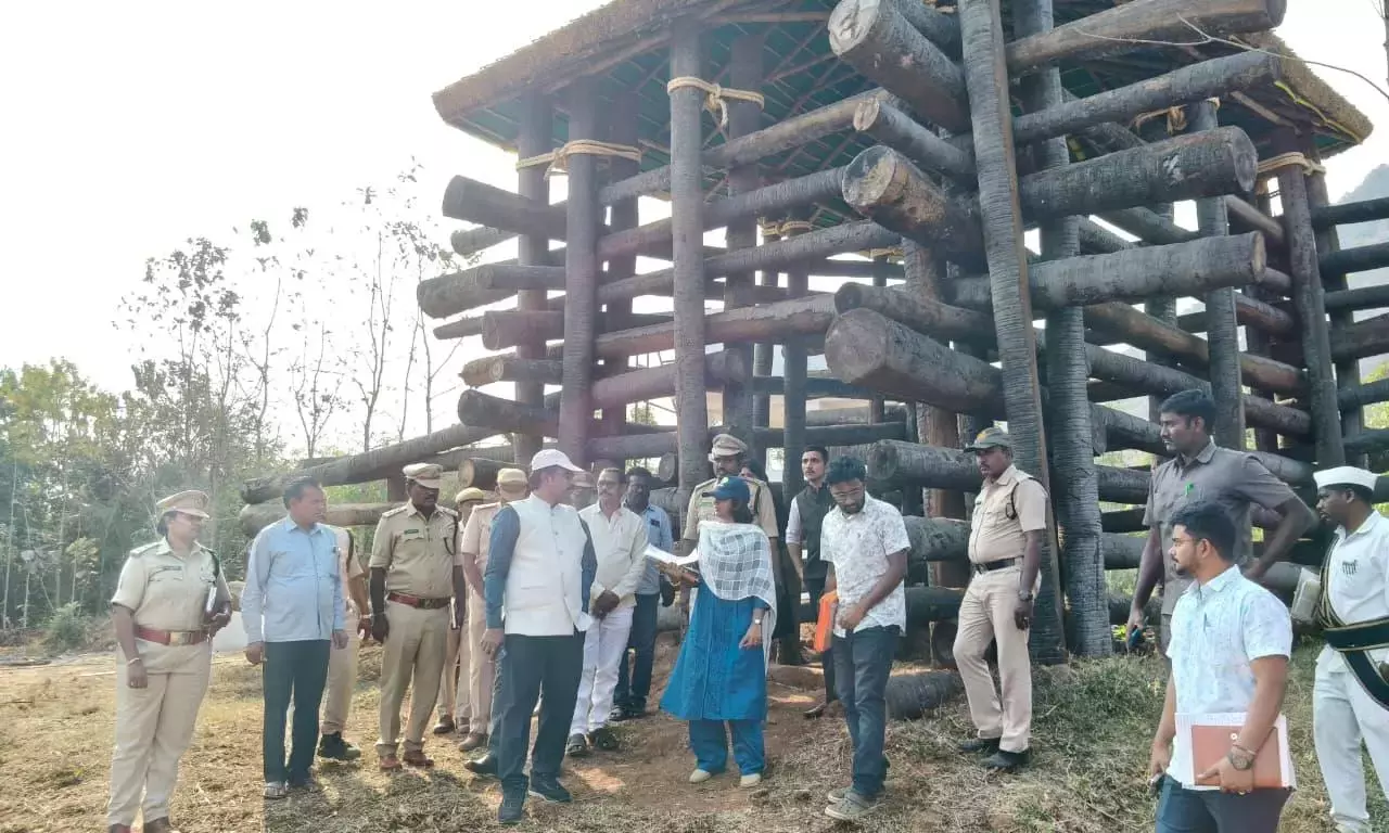 Parvathipuram मन्यम जिला कलेक्टर ने गुत्चिमी हाथी बचाव केंद्र का निरीक्षण किया Parvathipuram मन्यम जिला कलेक्टर ने गुत्चिमी हाथी बचाव केंद्र का निरीक्षण किया