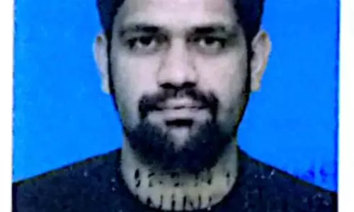 विदेश भाग रहे ठगबाज को रायपुर पुलिस ने दबोचा विदेश भाग रहे ठगबाज को रायपुर पुलिस ने दबोचा