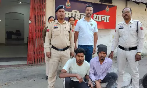 घर में घुसकर किशोरी के साथ गैंगरेप की कोशिश, दो युवक गिरफ्तार