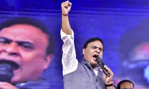 CM के हेट स्पीच पर खुद संज्ञान लें: पूर्व सिविल सर्वेंट्स ने सुप्रीम कोर्ट से अपील की CM के हेट स्पीच पर खुद संज्ञान लें: पूर्व सिविल सर्वेंट्स ने सुप्रीम कोर्ट से अपील की