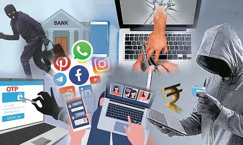 Karnataka : शेयर मार्केट में पैसा लगाने वाले किसान से ₹6.81 लाख की ठगी Karnataka : शेयर मार्केट में पैसा लगाने वाले किसान से ₹6.81 लाख की ठगी