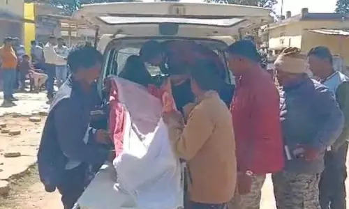 SDM ने जबरन लाठीचार्ज का दिया आदेश, किसान की मौत SDM ने जबरन लाठीचार्ज का दिया आदेश, किसान की मौत