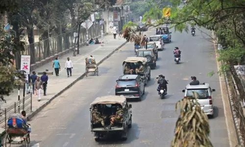 Bangladesh: बांग्लादेश में चुनाव के बाद भी हिंसा जारी, कई लोग घायल, घरों को किया आग के हवाले