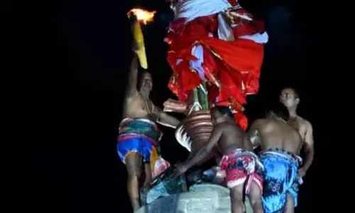 Bhubaneswar में तय समय से पहले महादीप उठाया गया Bhubaneswar में तय समय से पहले महादीप उठाया गया