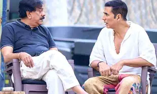 अक्षय कुमार, प्रियदर्शन भूत बांग्ला के लिए फिर साथ आए; BTS तस्वीरें सामने आईं अक्षय कुमार, प्रियदर्शन भूत बांग्ला के लिए फिर साथ आए; BTS तस्वीरें सामने आईं