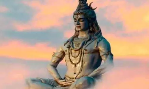 महाशिवरात्रि पर लिंगराज समेत Odisha के शैव मंदिरों में भारी भीड़ उमड़ी महाशिवरात्रि पर लिंगराज समेत Odisha के शैव मंदिरों में भारी भीड़ उमड़ी