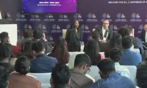 दुनिया का सबसे बड़ा AI समिट नई Delhi में खचाखच भरे हॉल में शुरू हुआ दुनिया का सबसे बड़ा AI समिट नई Delhi में खचाखच भरे हॉल में शुरू हुआ