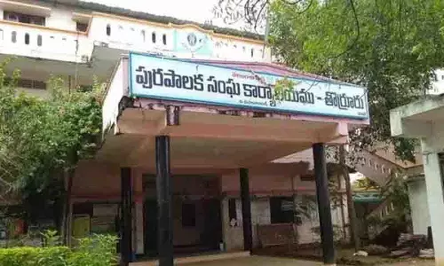 Thorrur नगरपालिका अध्यक्ष चुनाव स्थगित बीआरएस पार्षदों का विरोध