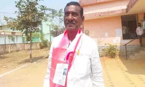 Alampur: बीआरएस-कांग्रेस टाई, जयरामडू चेयरमैन बने Alampur: बीआरएस-कांग्रेस टाई, जयरामडू चेयरमैन बने